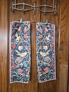 Floral Bird Tapestry Kitchen Towels Pair - Navy, Tan & Red